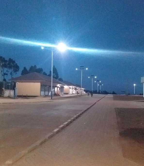 通辽市非洲科特迪瓦太阳能路灯工程
